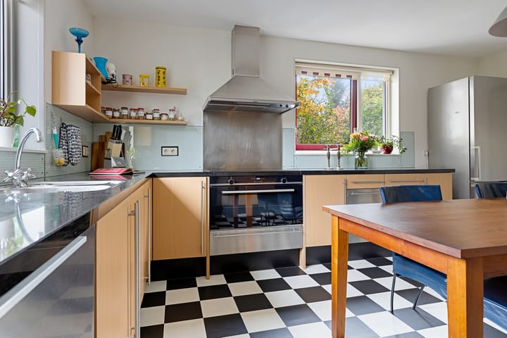 Photo 13 of Anna Blamanstraat 60