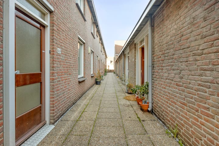 Photo 4 of Maastrichter Grachtstraat 46-C