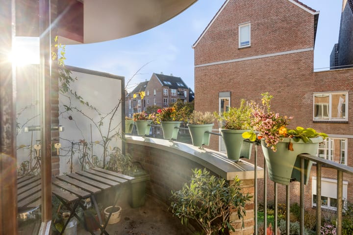 Photo 11 of Maastrichter Grachtstraat 46-C