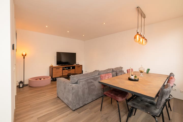 Foto 6 van Tieratesstraat 19