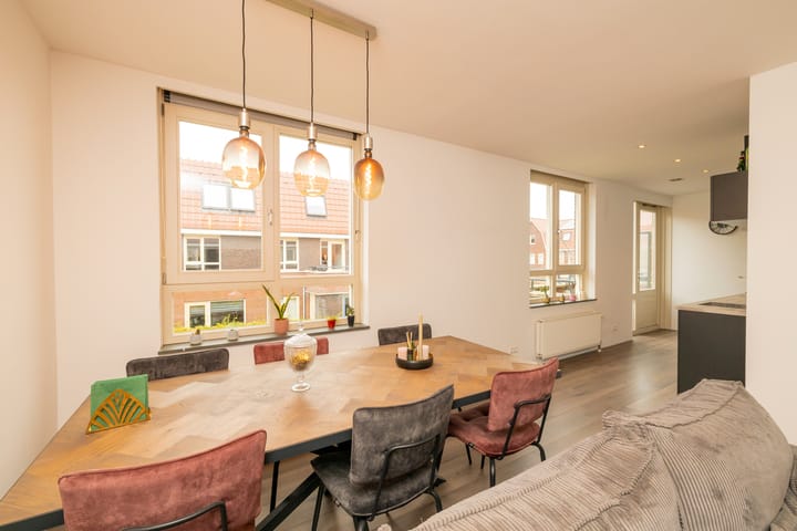 Foto 8 van Tieratesstraat 19