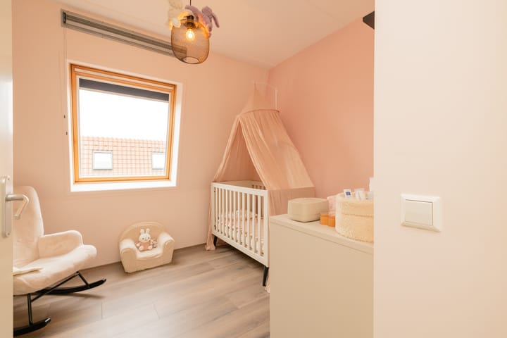 Foto 22 van Tieratesstraat 19