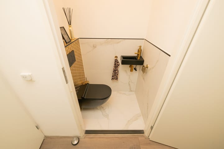 Foto 15 van Tieratesstraat 19