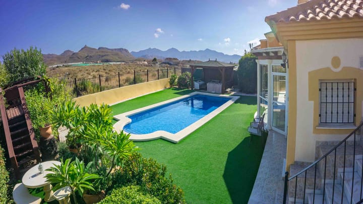 Foto 4 van Calle Curruca 33-15