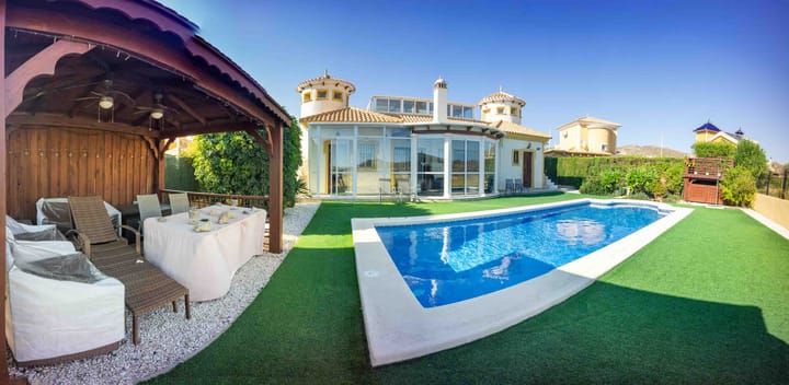 Foto 5 van Calle Curruca 33-15