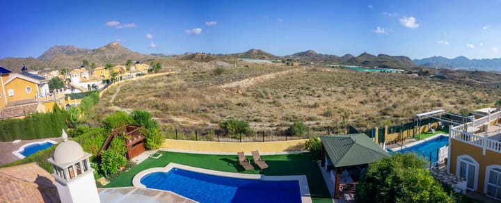 Foto 8 van Calle Curruca 33-15