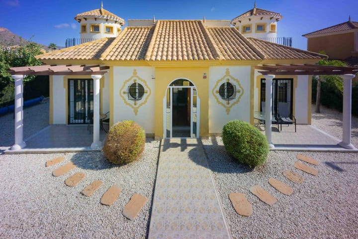 Foto 9 van Calle Curruca 33-15