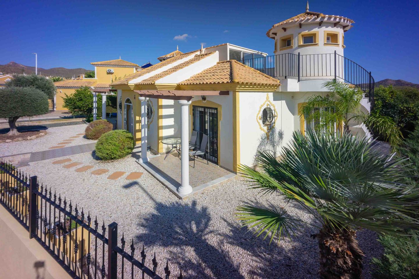 Foto 10 van Calle Curruca 33-15