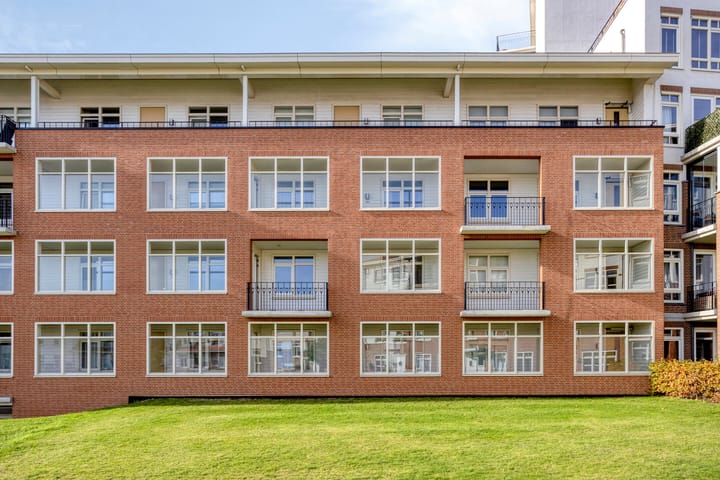 Foto 11 van De Klok 322