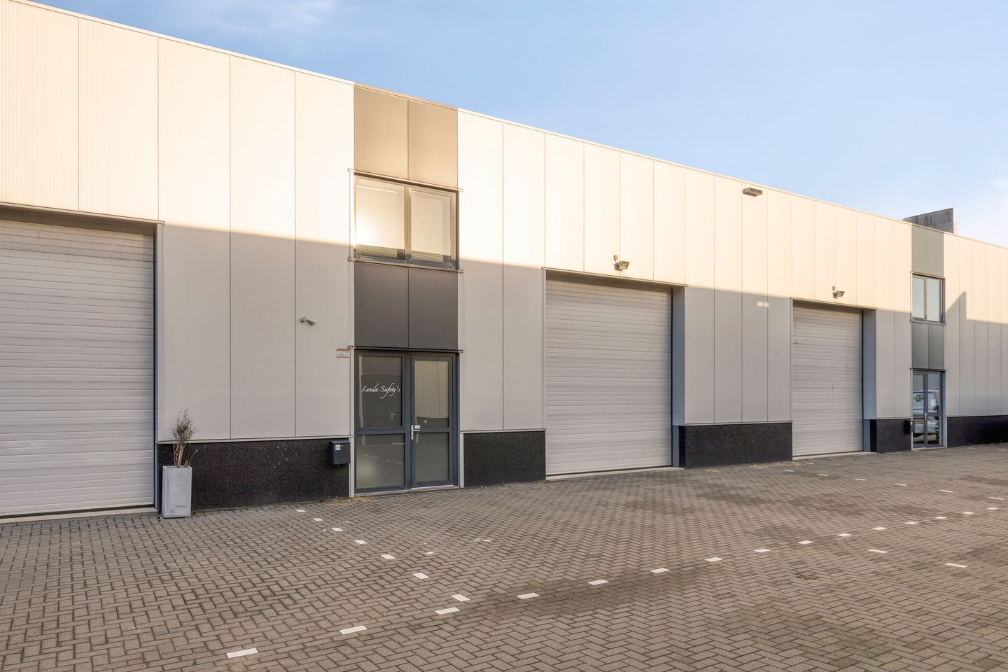 Bekijk foto 2 van Snelliusweg 49