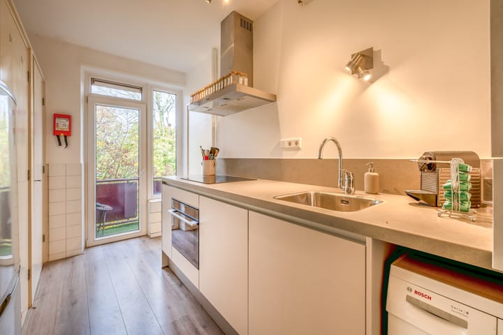 Foto 15 van Bauerstraat 29-4