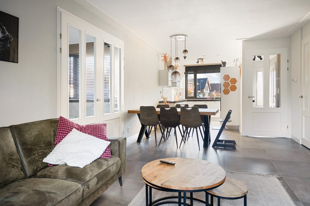 Photo 11 of Akkernoot 37