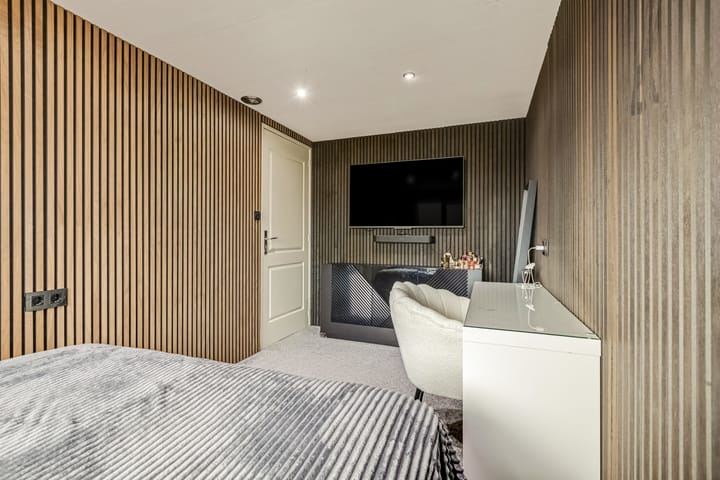 Foto 16 van J.J. Slauerhoffstraat 221