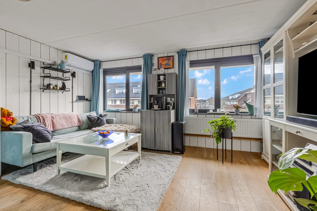 Foto 22 van J.J. Slauerhoffstraat 221