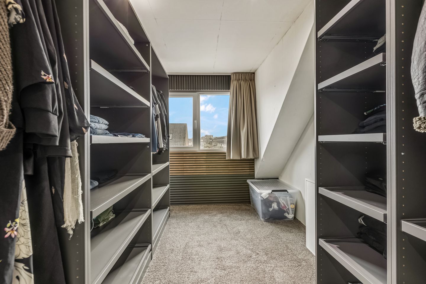 Foto 25 van J.J. Slauerhoffstraat 221