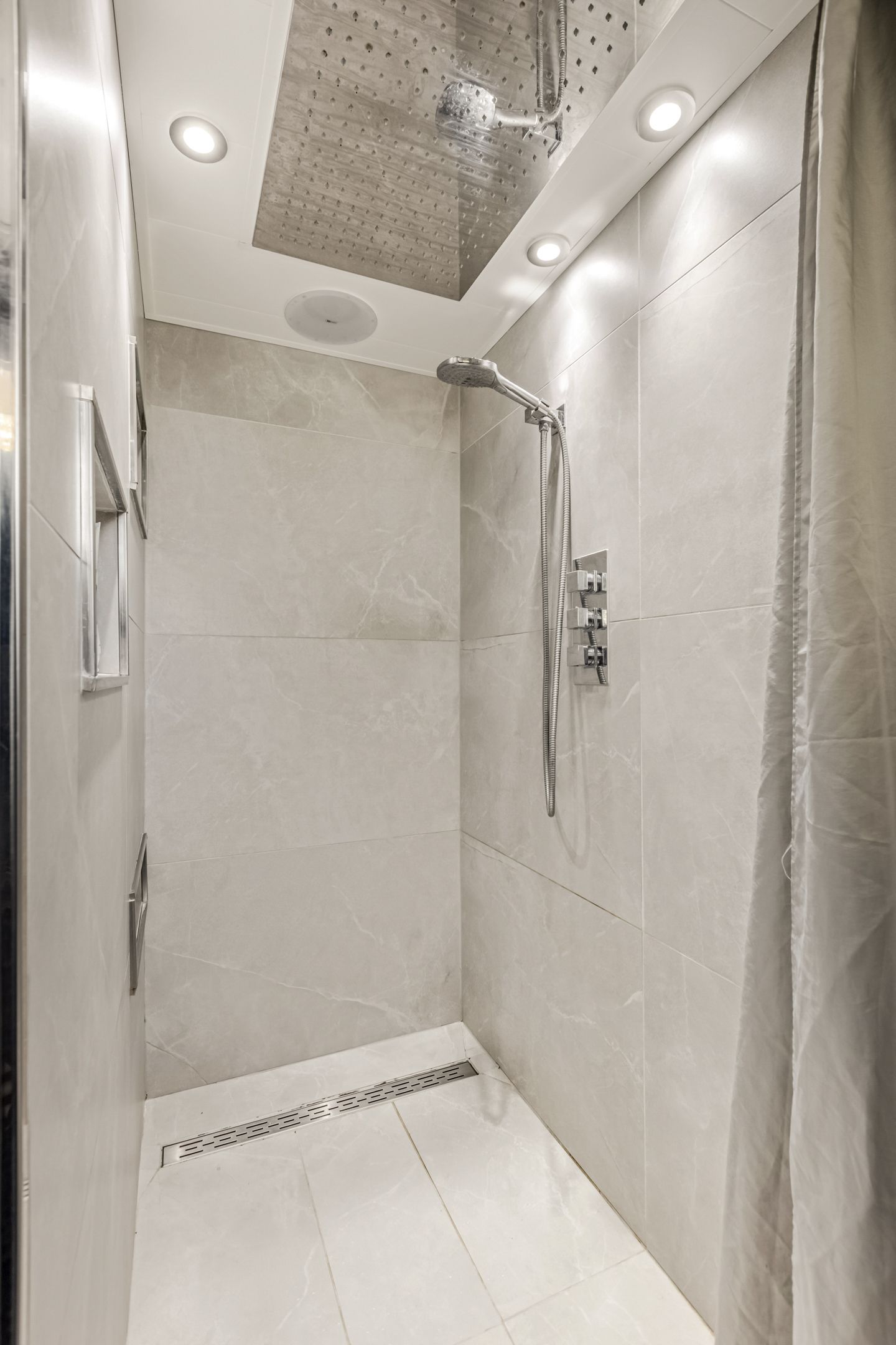 Foto 29 van J.J. Slauerhoffstraat 221