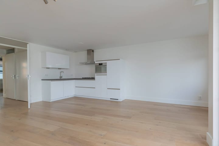 Photo 4 of Marsmanplein 154