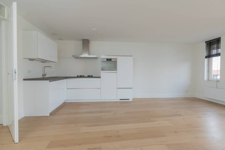 Photo 6 of Marsmanplein 154