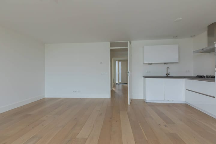 Photo 5 of Marsmanplein 154