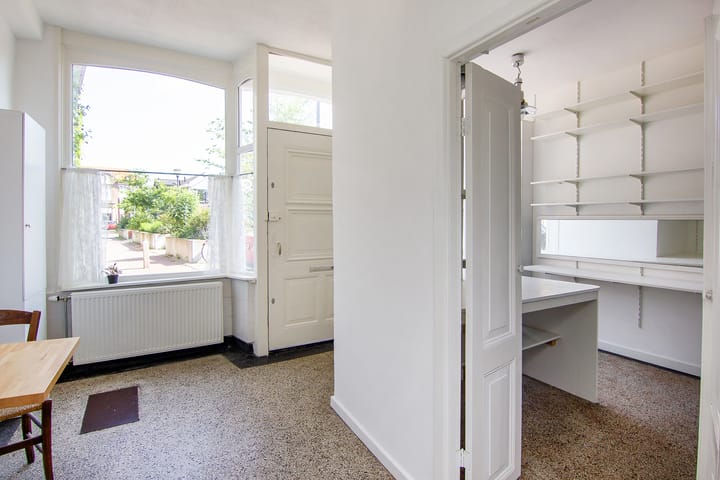 Foto 11 van Van Marumstraat 18-ZW