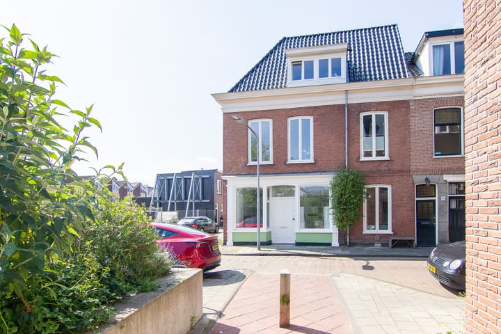 Foto 2 van Van Marumstraat 18-ZW