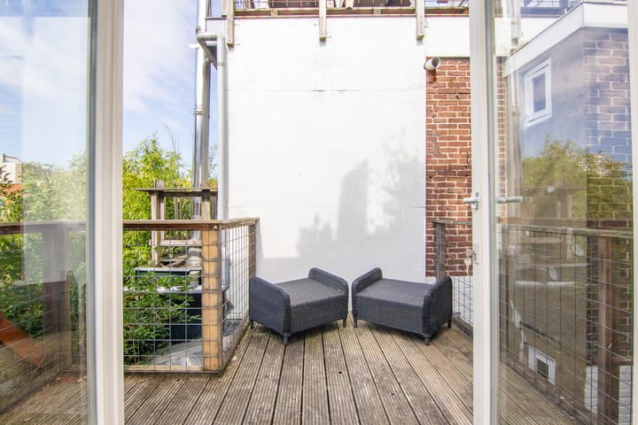 Foto 44 van Van Marumstraat 18-ZW