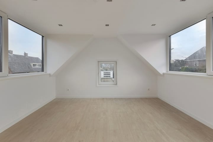 Photo 16 of Meester Prinsenstraat 9