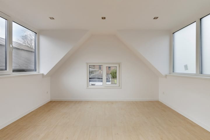 Photo 17 of Meester Prinsenstraat 9