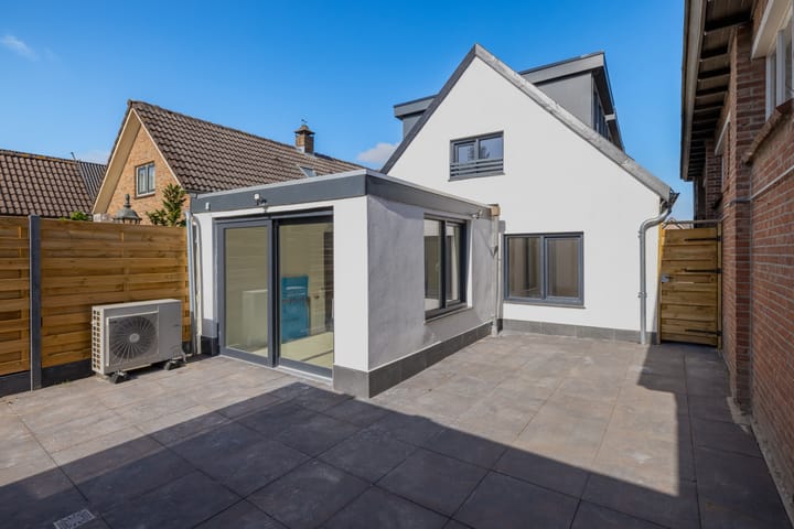 Photo 24 of Meester Prinsenstraat 9