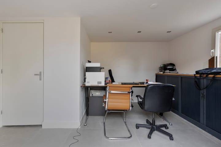 Photo 32 of Meester Prinsenstraat 9