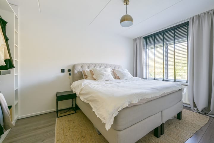 Photo 17 of Koraal 28