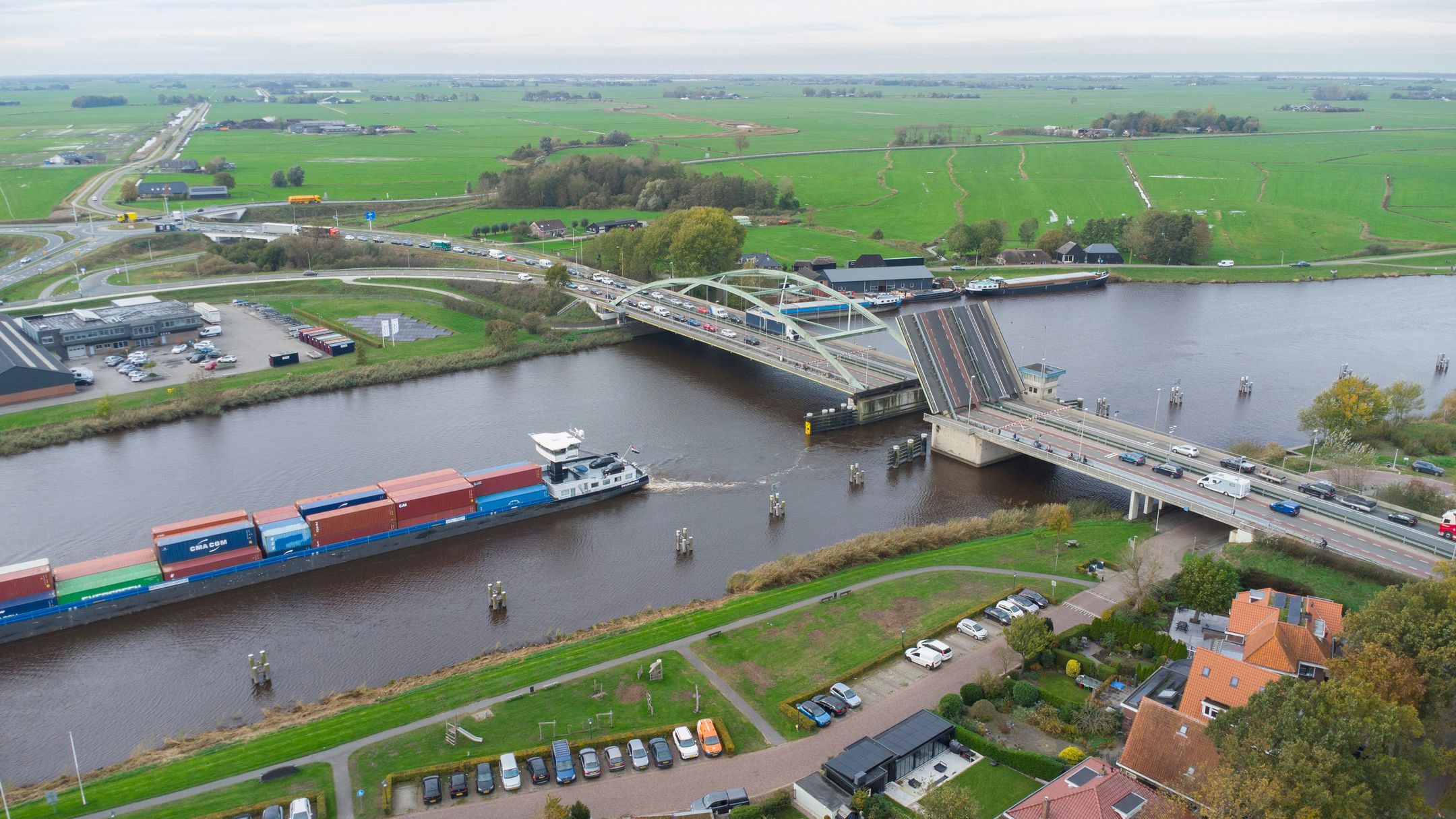 Photo 6 of Rosmolenstraat 27-A