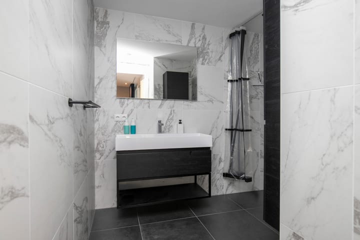 Photo 26 of Rosmolenstraat 27-A