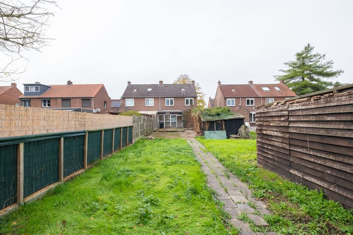 Photo 4 of Burg Schoolmeestersstraat 12