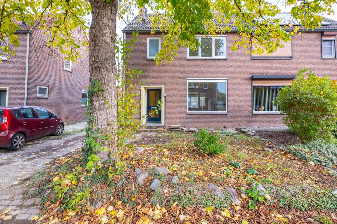 Foto 26 van Burg Schoolmeestersstraat 12