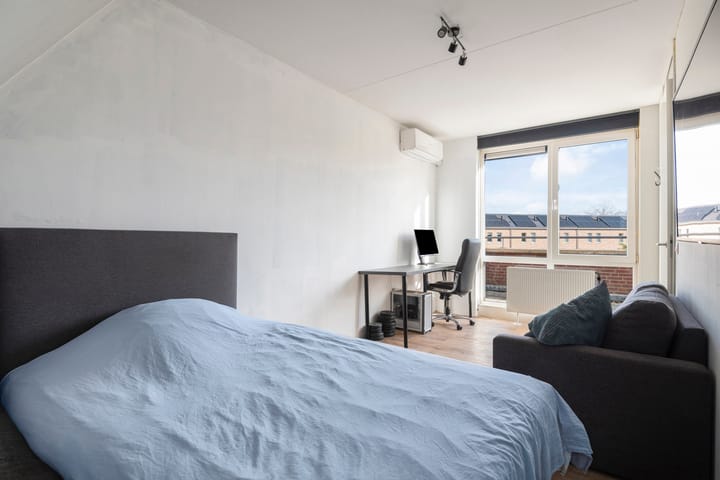 Photo 23 of Heuvelstraat 37