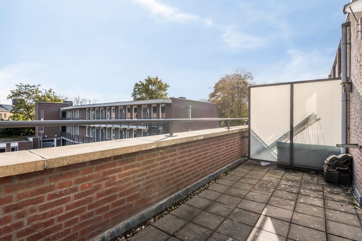 Photo 26 of Heuvelstraat 37