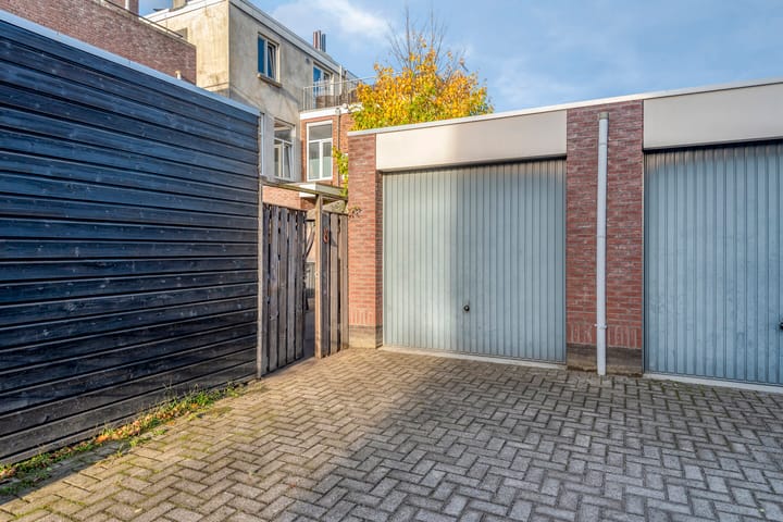 Photo 34 of Heuvelstraat 37