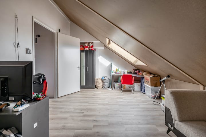 Photo 22 of Stokroos 58