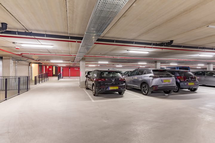 Foto 33 van Perzikweg 8