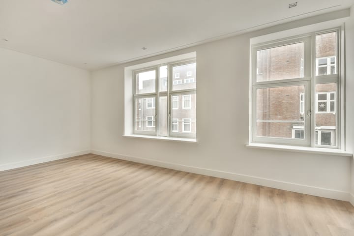 Photo 4 of Marco Polostraat 223-2