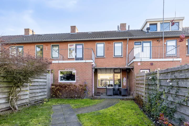 Photo 34 of Merelstraat 10