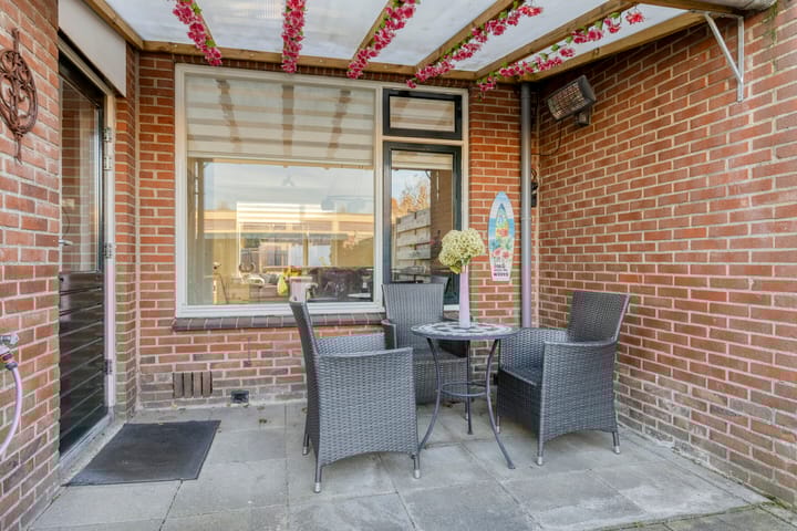 Photo 35 of Merelstraat 10