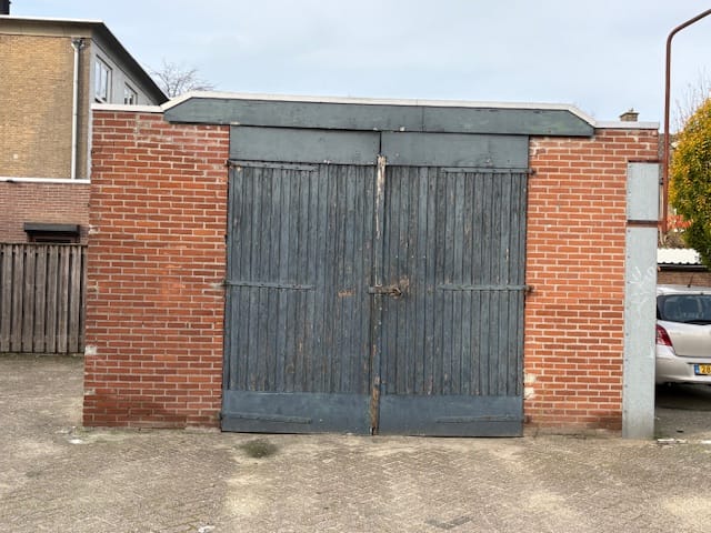 View photo 1 of Floreffestraat 7