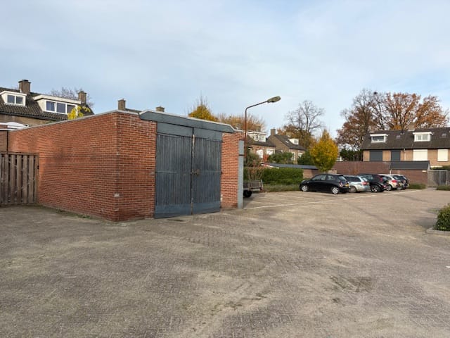 View photo 3 of Floreffestraat 7