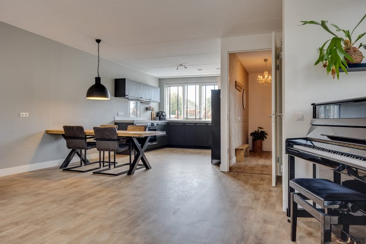 Foto 8 van Oranjestraat 24-C