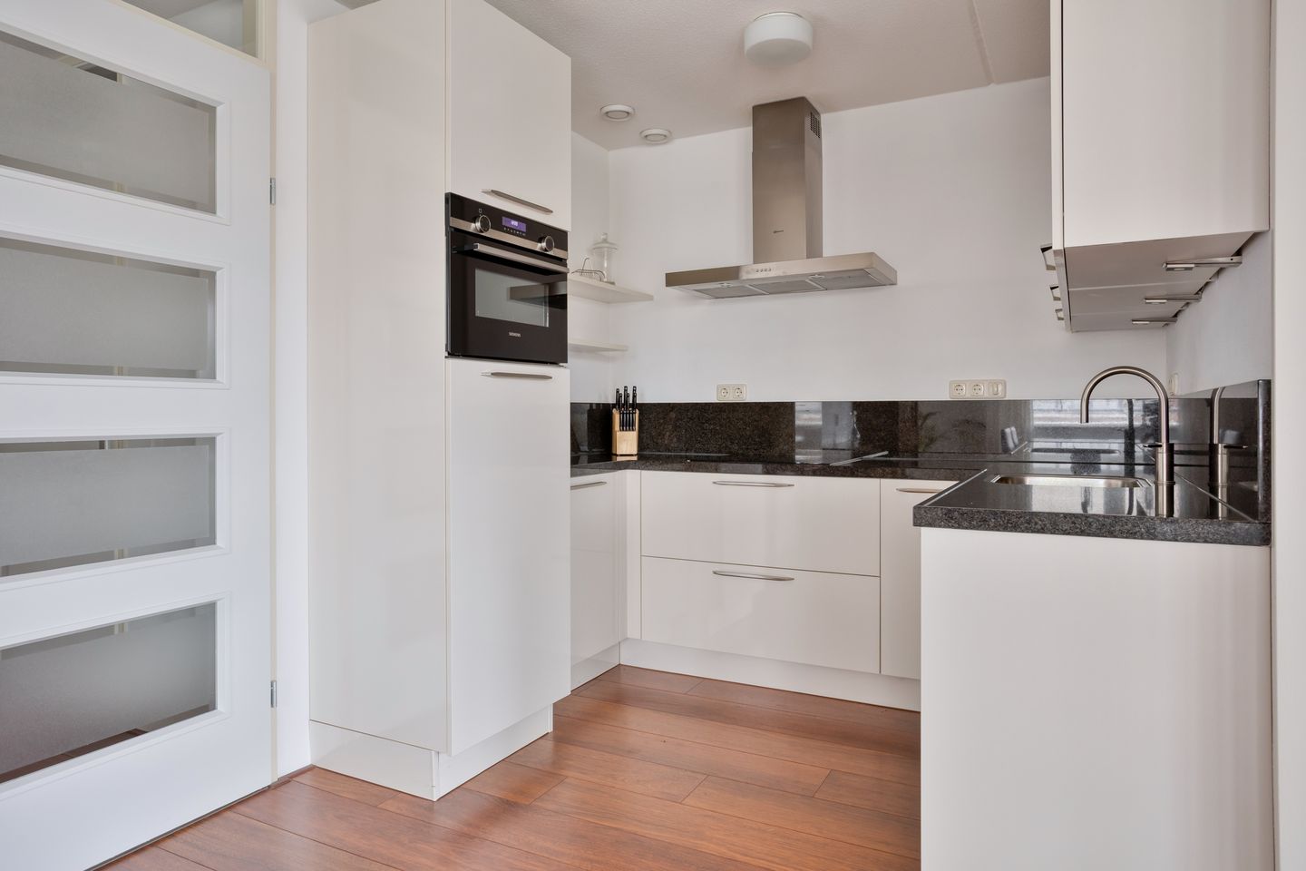 Photo 29 of Straat Magelhaen 15-03