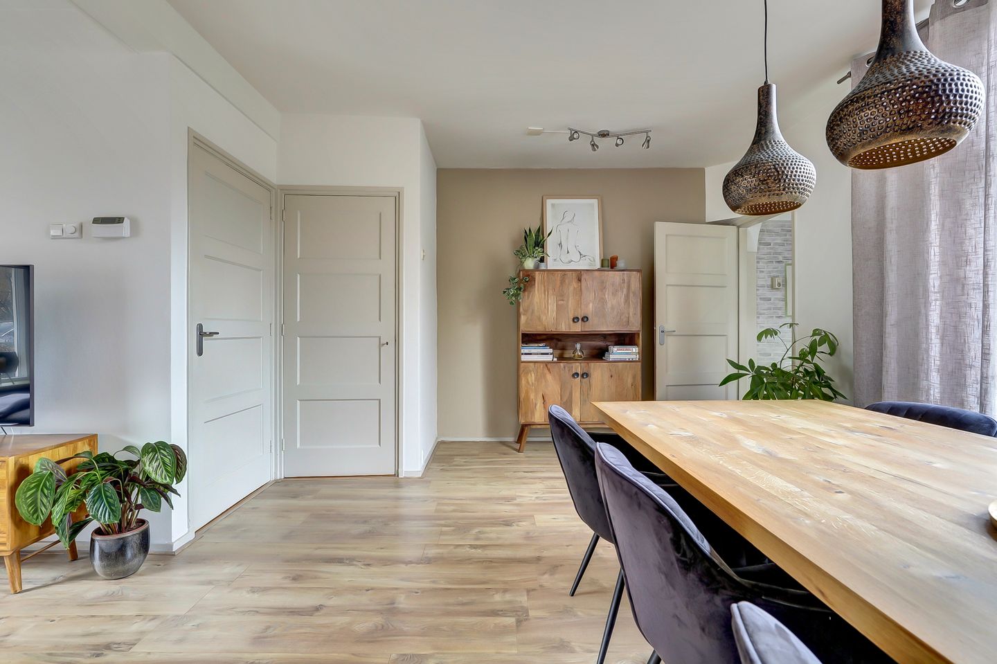 Photo 10 of Wilhelminastraat 8