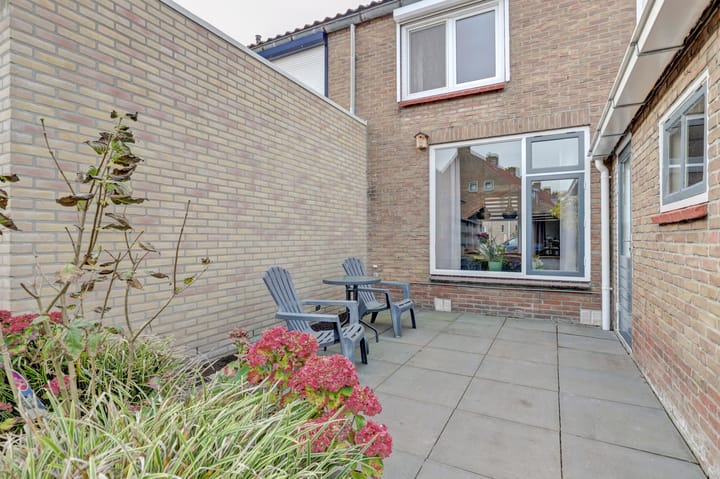 Photo 22 of Wilhelminastraat 8