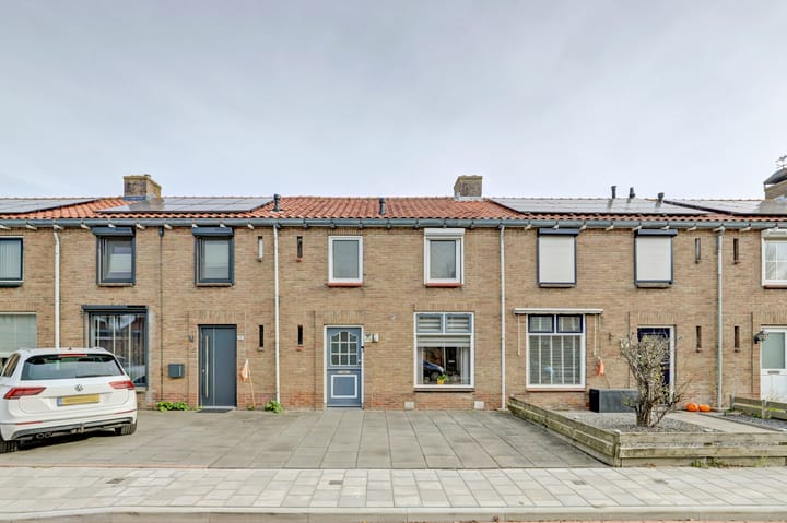 Photo 28 of Wilhelminastraat 8